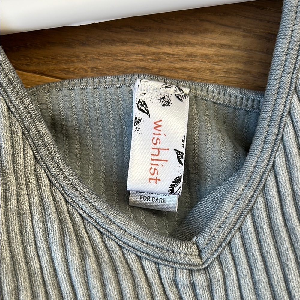 Gray Ribbed Women's Top - Picture 3 of 3